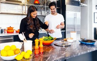 goodencenter-supporting-your-recovery-with-healthy-nutrition-photo-of-a-couple-preparing-salad