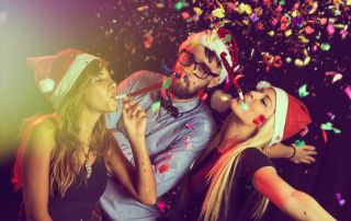 goodencenter-How-to-Make-Good-New-Year’s-Resolutions-for-My-Mental-Health--photo-of-Fun-time-with-friends